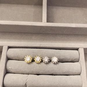 Price Drops: 2/$22: Crown Stud Earrings 2 pairs
